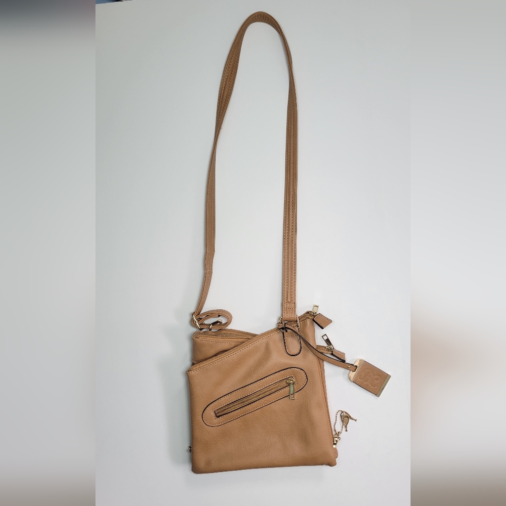 Classic Tan Leatherette Crossbody Bag - Brand Not Visible